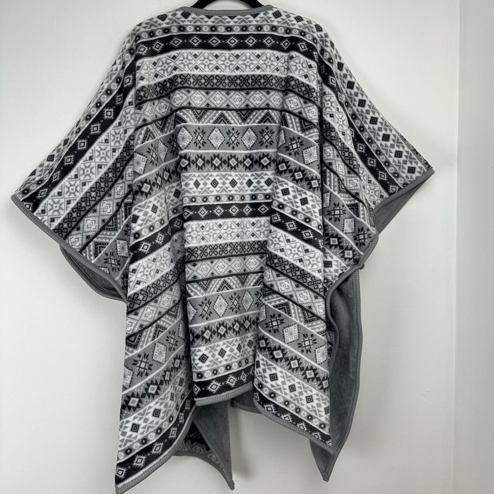 Cuddl Duds Poncho Size L/XL Grey Poncho Warm Cozy Southwestern Lounge - Picture 2 of 6